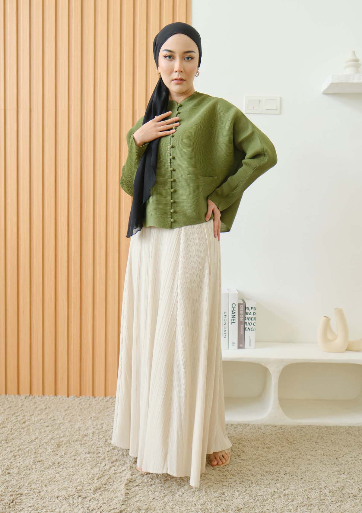Riley Forest Green Front Pocket Pleated Top