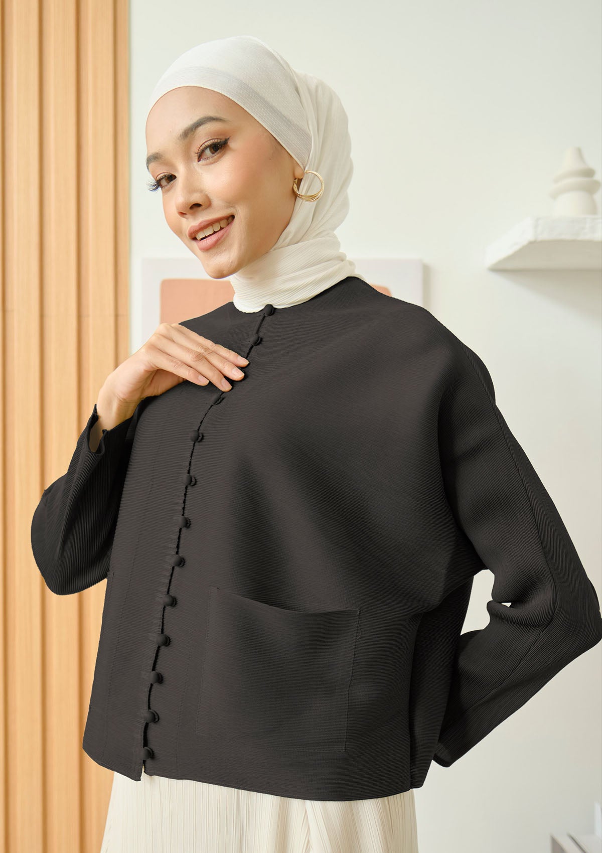 Riley Black Front Pocket Pleated Top