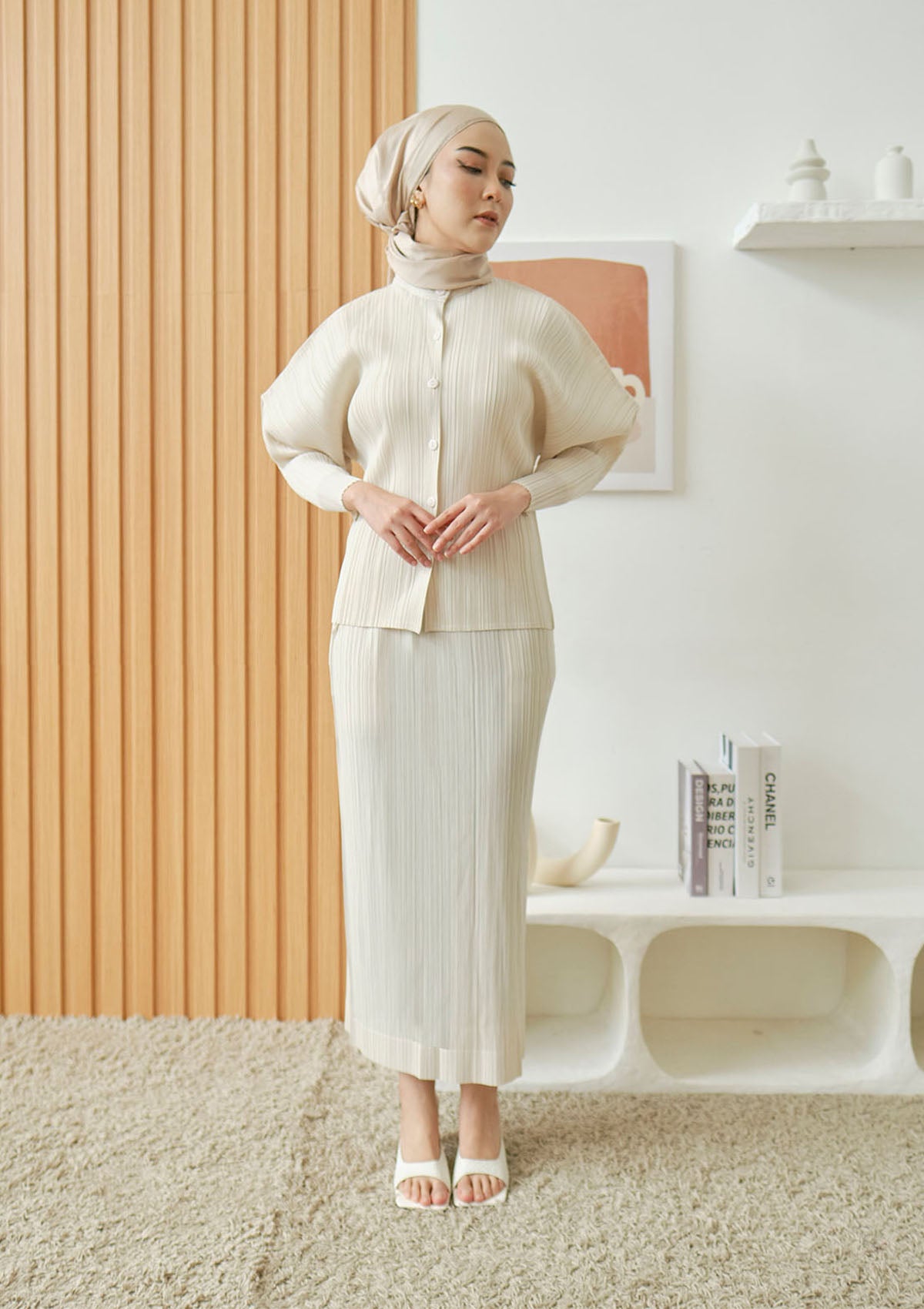 Gia Nude Puffed Sleeve Pleated Top