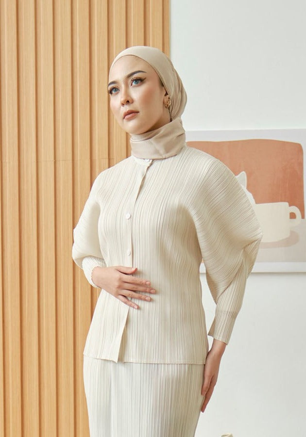 Gia Nude Puffed Sleeve Pleated Top