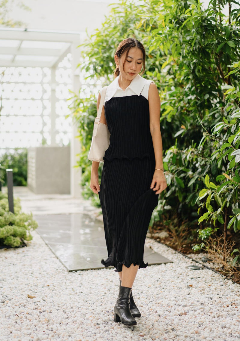 Bella Black Spaghetti Scallop Trim Pleated Top